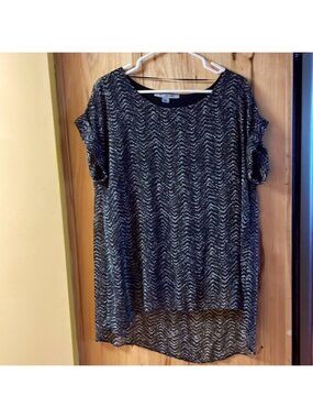 Ruff Hewn‎ black cap-sleeve high/low shirt